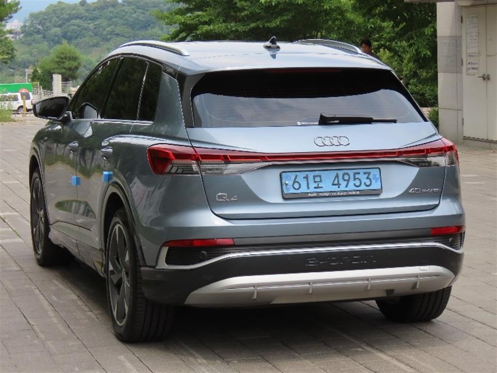 Audi Q4 - Vista 4