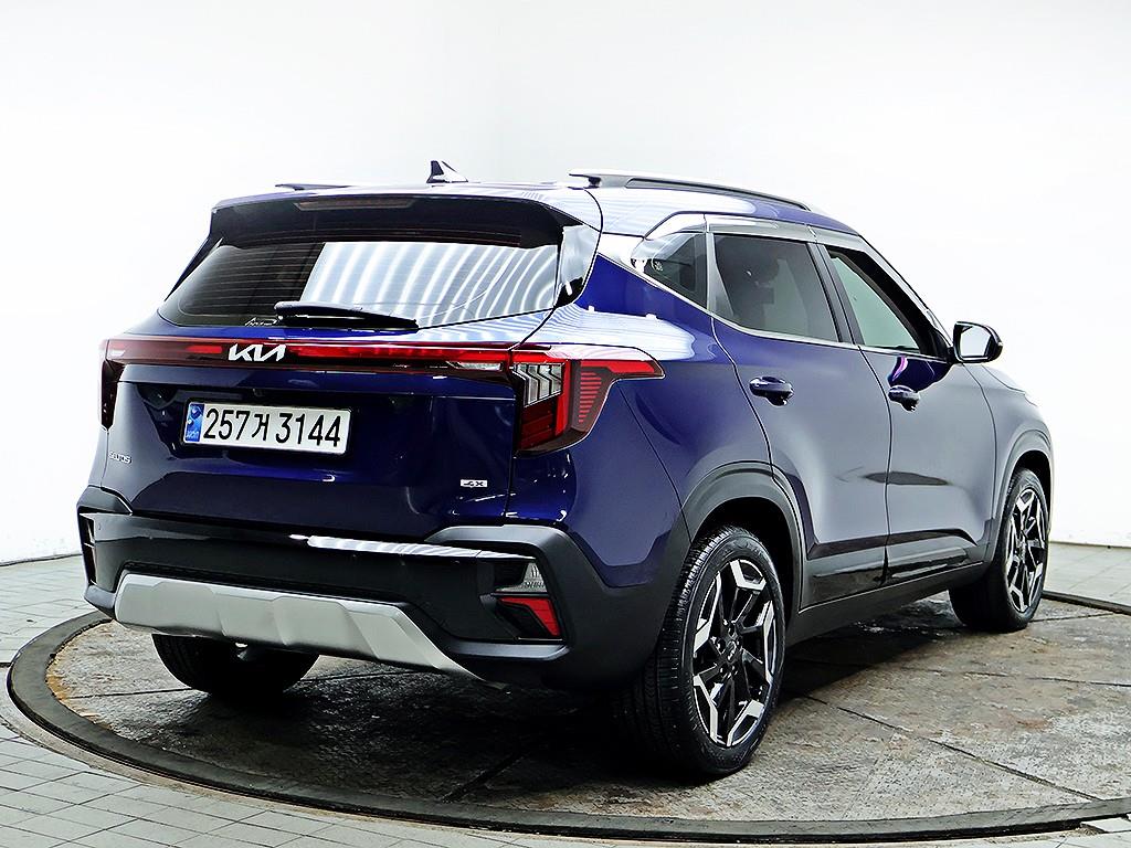 KIA Seltos - Vista 4