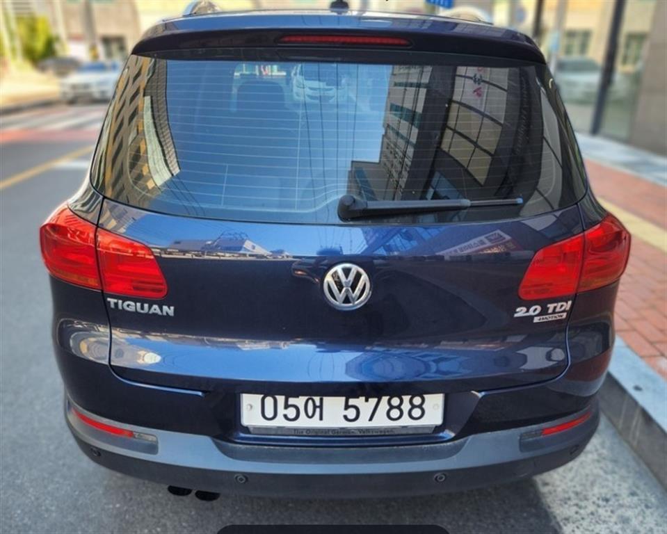 Volkswagen Tiguan - Vista 4