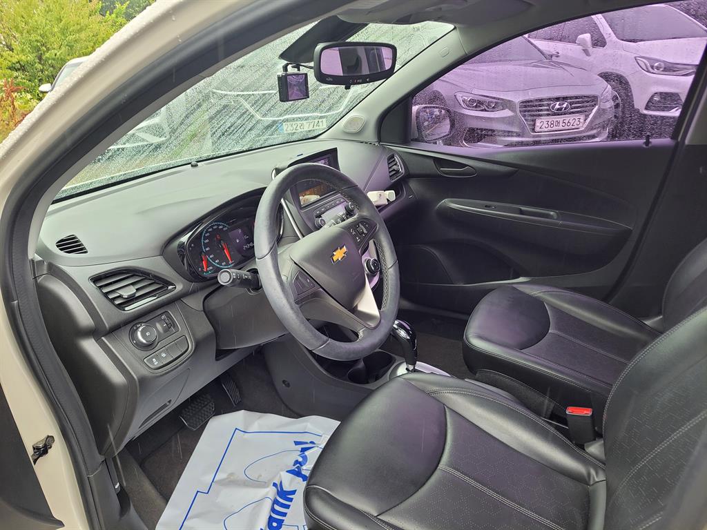 Chevrolet Spark - Vista 5
