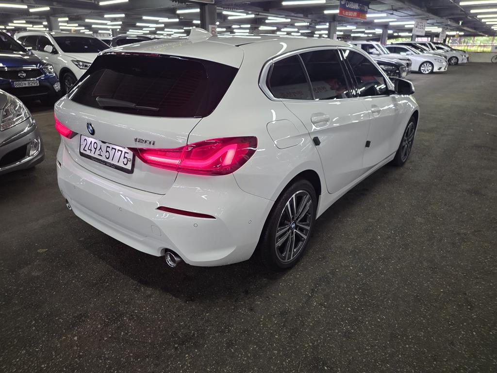 BMW 1 series - Vista 5