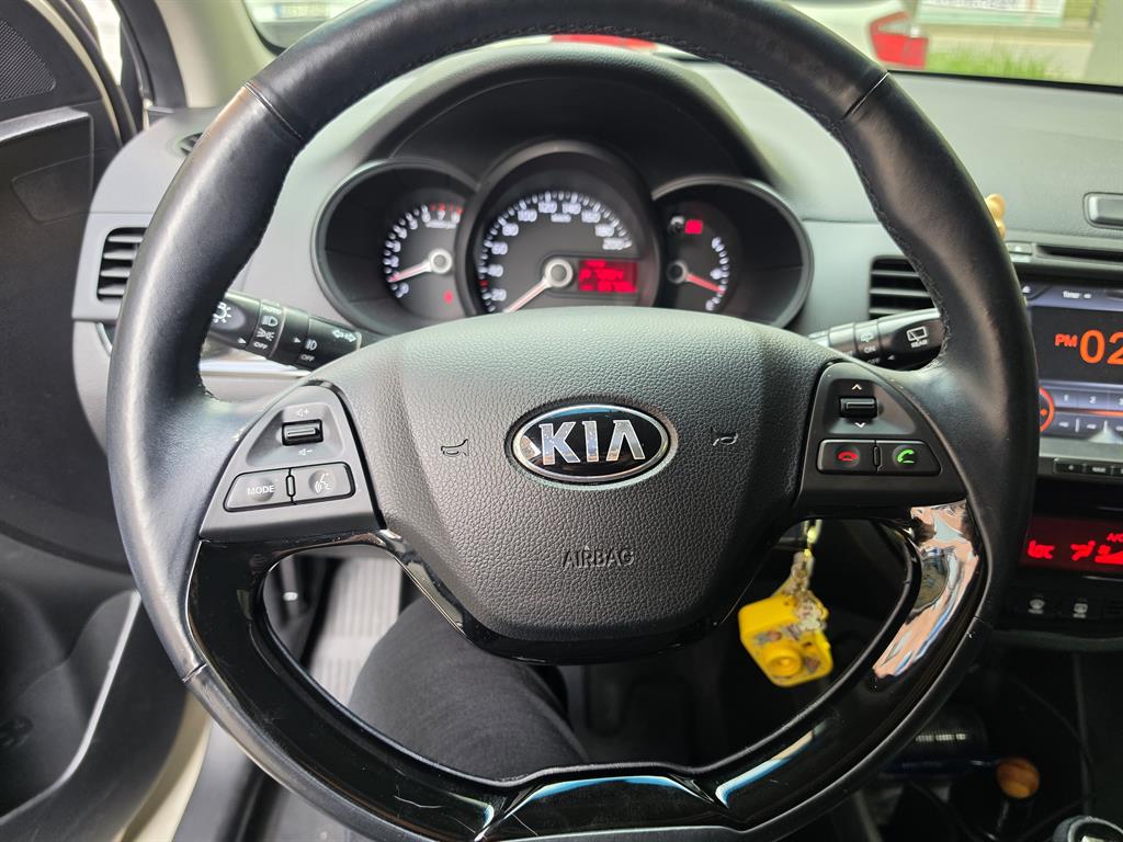 KIA Morning - Vista 4