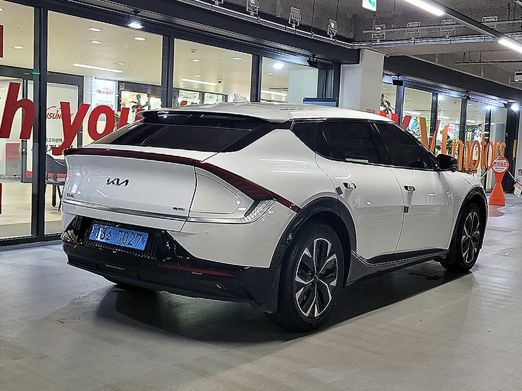 KIA EV6 - Vista 4