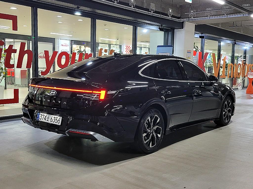 HYUNDAI Sonata - Vista 4