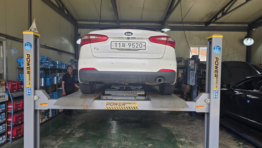 KIA K3 - Vista 4