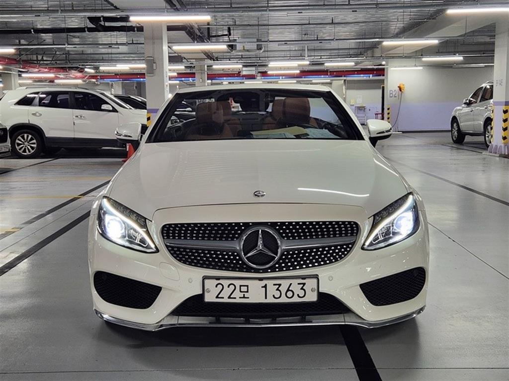 Mercedes-Benz C-Class C200 Cabriolet 2