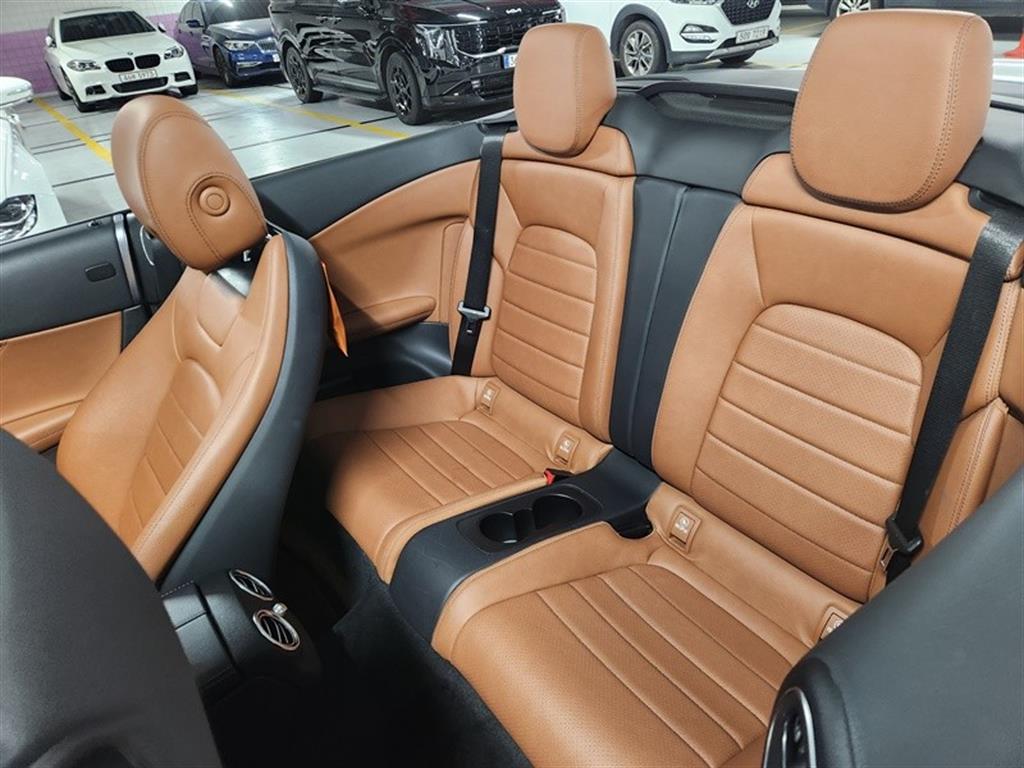 Mercedes-Benz C-Class C200 Cabriolet 6