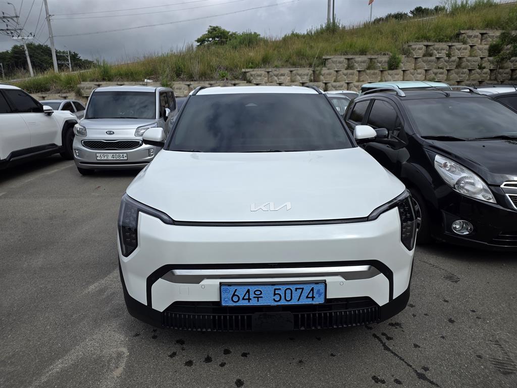 Kia EV3 Long Range 2WD Earth