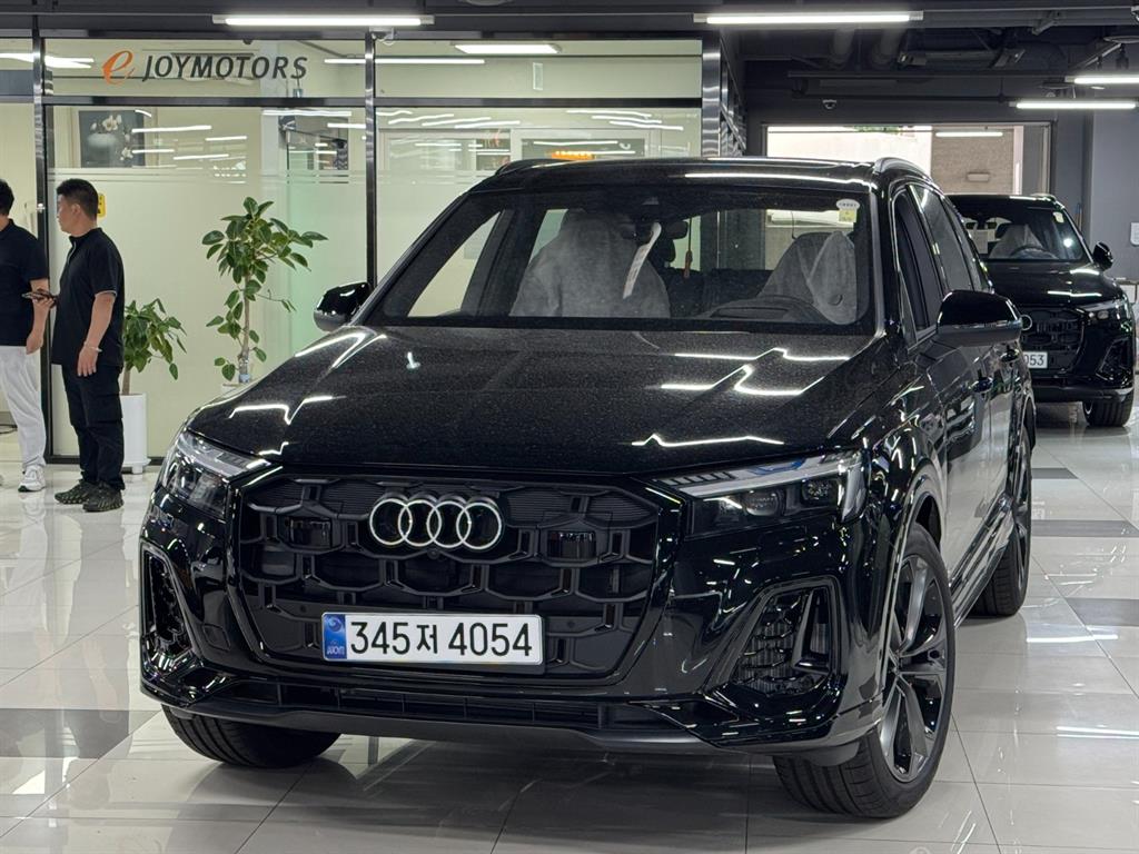Q7 (4M) 55 TFSI 콰트로 프리미엄 2026년식