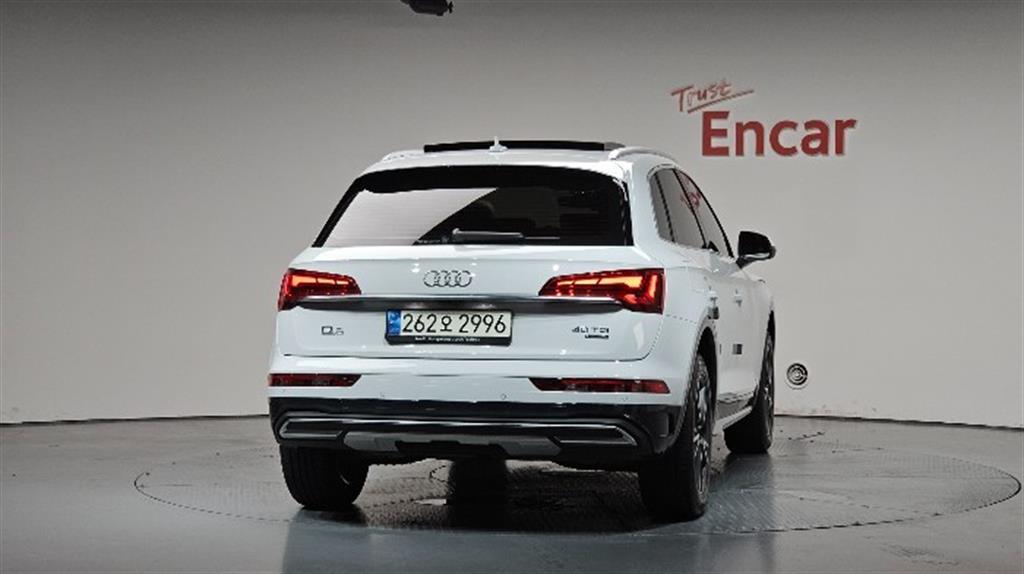 Audi Q5 40 TDI Quattro 5