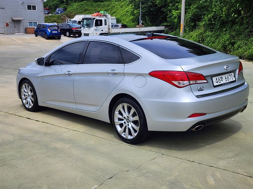 Hyundai i40 2.0 GDI D Spec 6