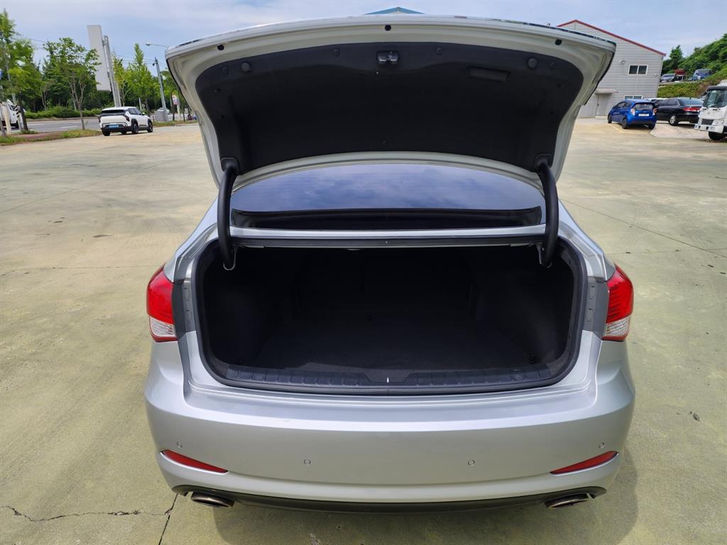 Hyundai i40 2.0 GDI D Spec 5