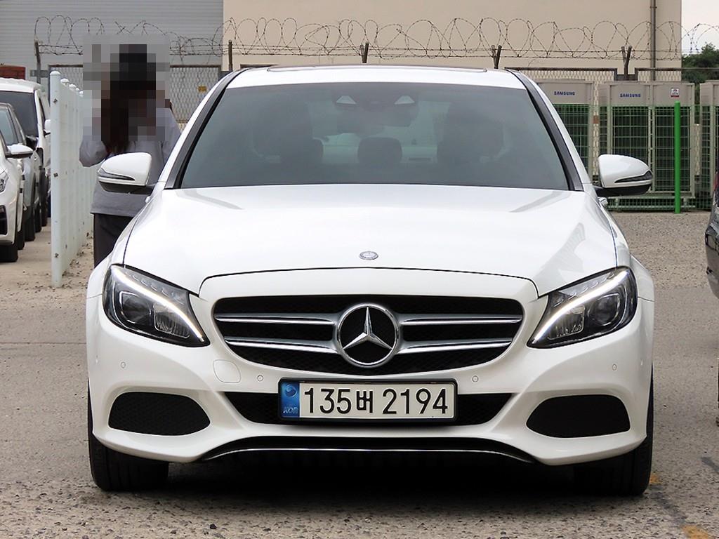 벤츠 C 클래스 C220 d 아방가르드 사진