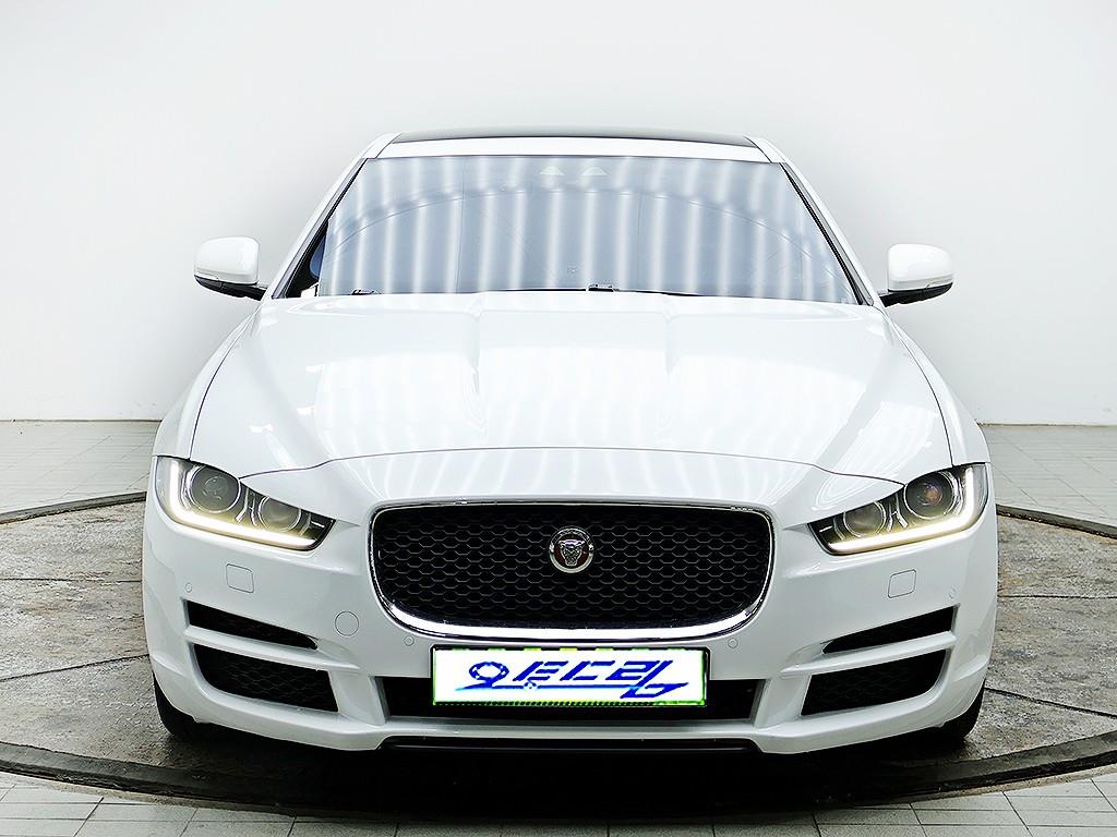 Jaguar XE 2.0D Prestige