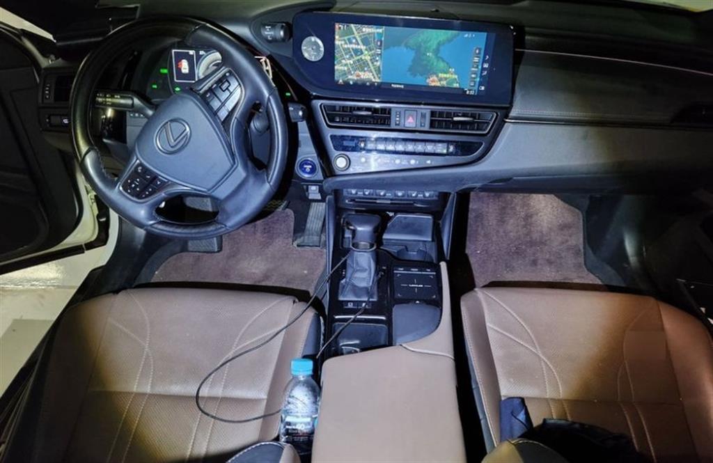 Lexus ES Executive 6