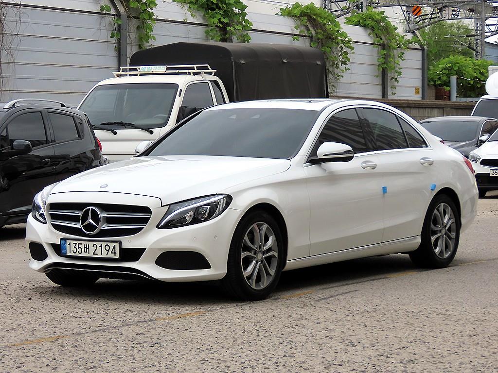 벤츠 C 클래스 C220 d 아방가르드 사진 2/20