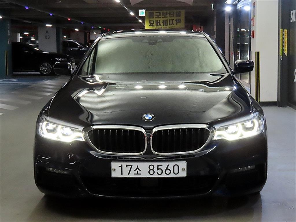 BMW 5시리즈 530i M 스포츠 플러스 사진