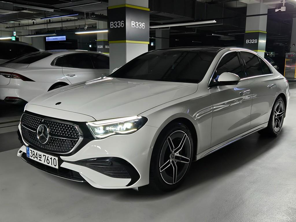 벤츠 E 클래스 E300 4MATIC AMG Line 사진 2/20