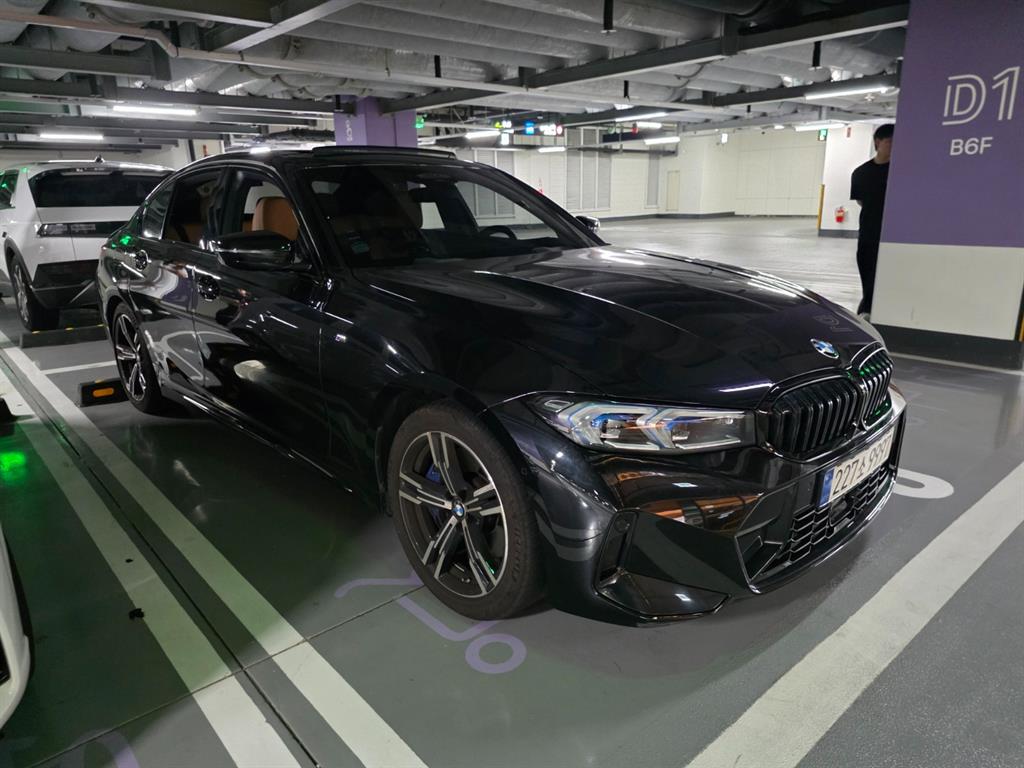 BMW 3 Series 320i M Sport 4