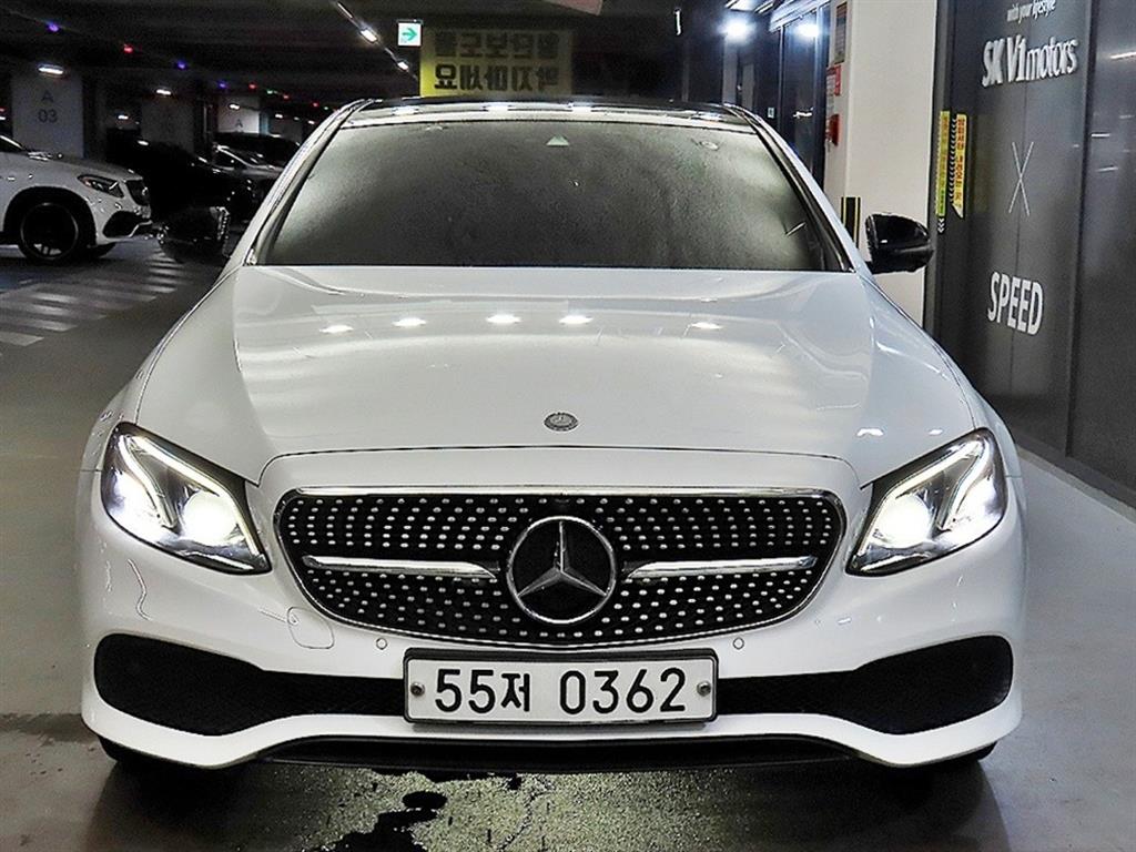 벤츠 E 클래스 E300 아방가르드 사진 2/20