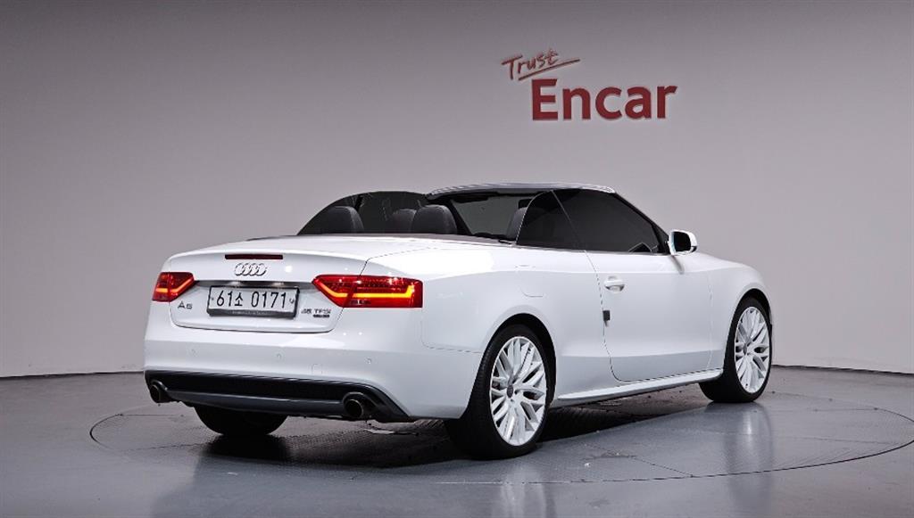 Audi A5 40 TFSI Quattro Cabriolet 3
