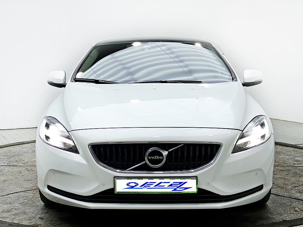 Volvo V40 D3