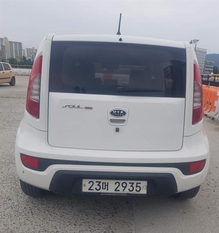 Kia Soul 1.6 GDI Luxury 9