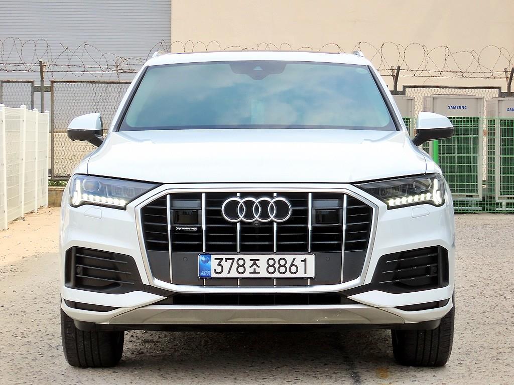 Q7 (4M) 45 TDI 콰트로 2021년식