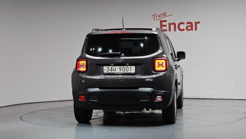 Jeep Renegade 2.4 Longitude 5