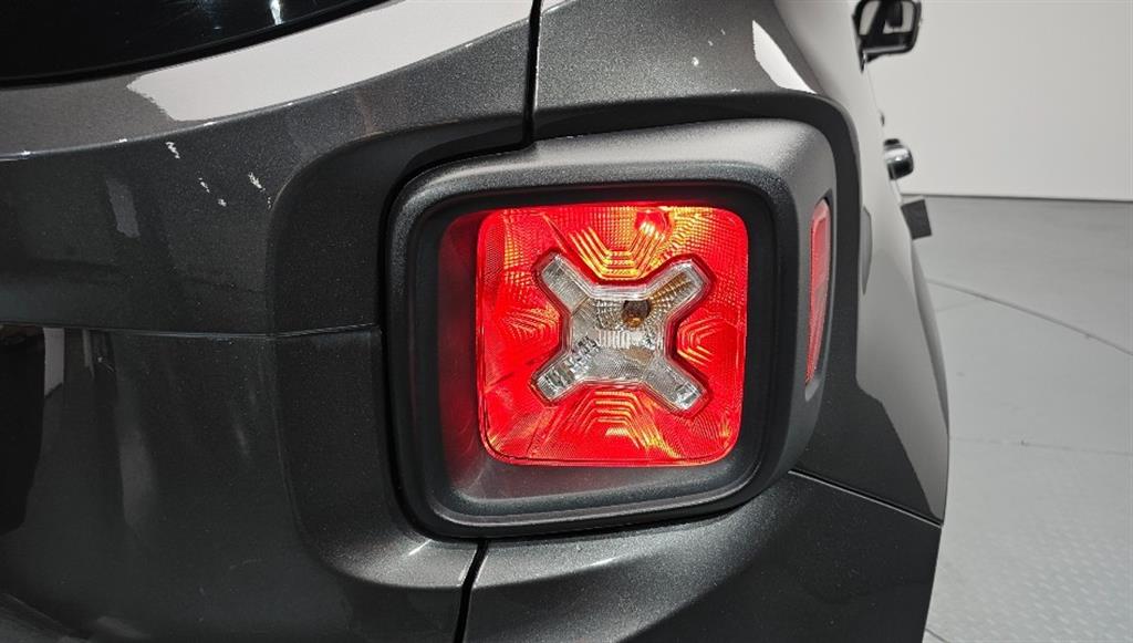 Jeep Renegade 2.4 Longitude 9