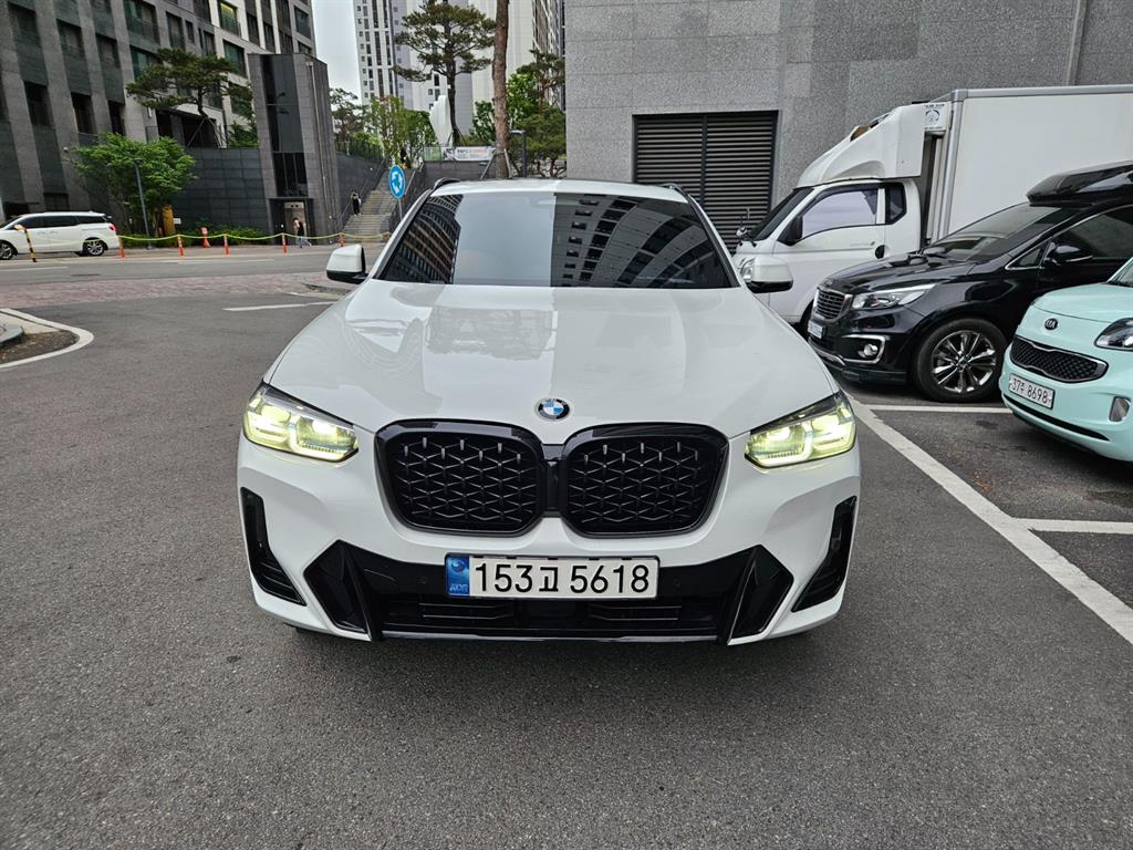 BMW X4 xDrive 20i M Sport Pro 2