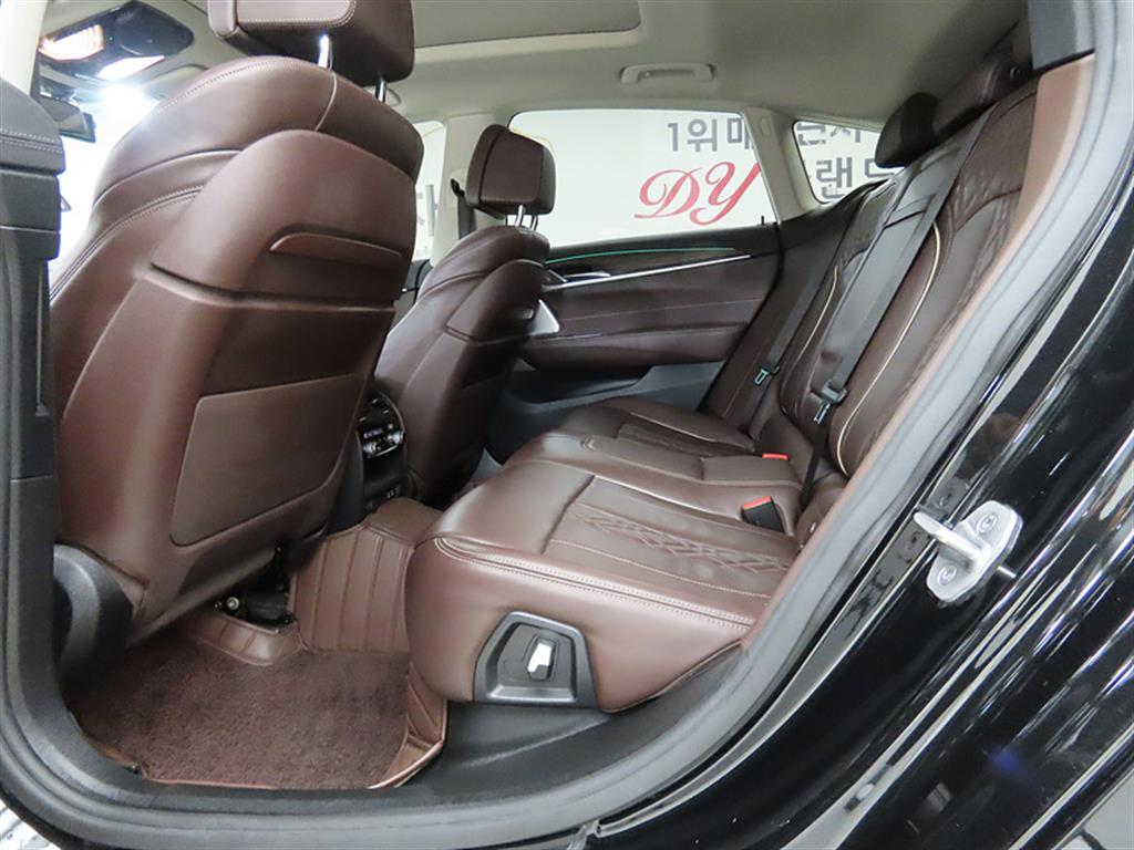 BMW 6 Series 630i xDrive Luxury 7