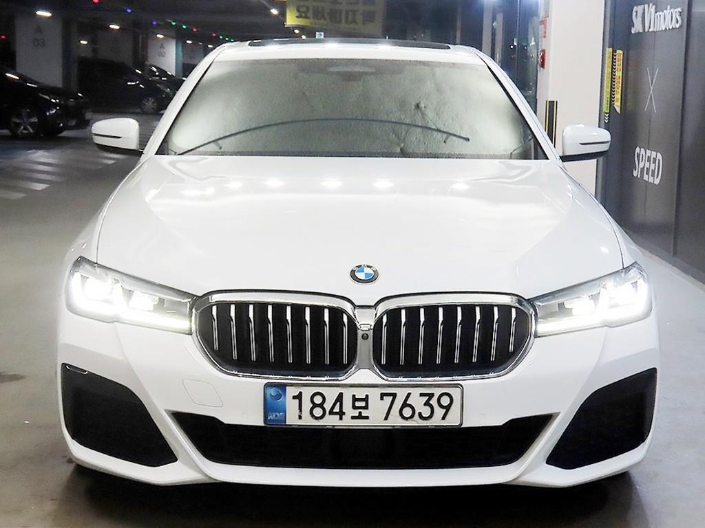 BMW 5시리즈 523d M 스포츠 사진