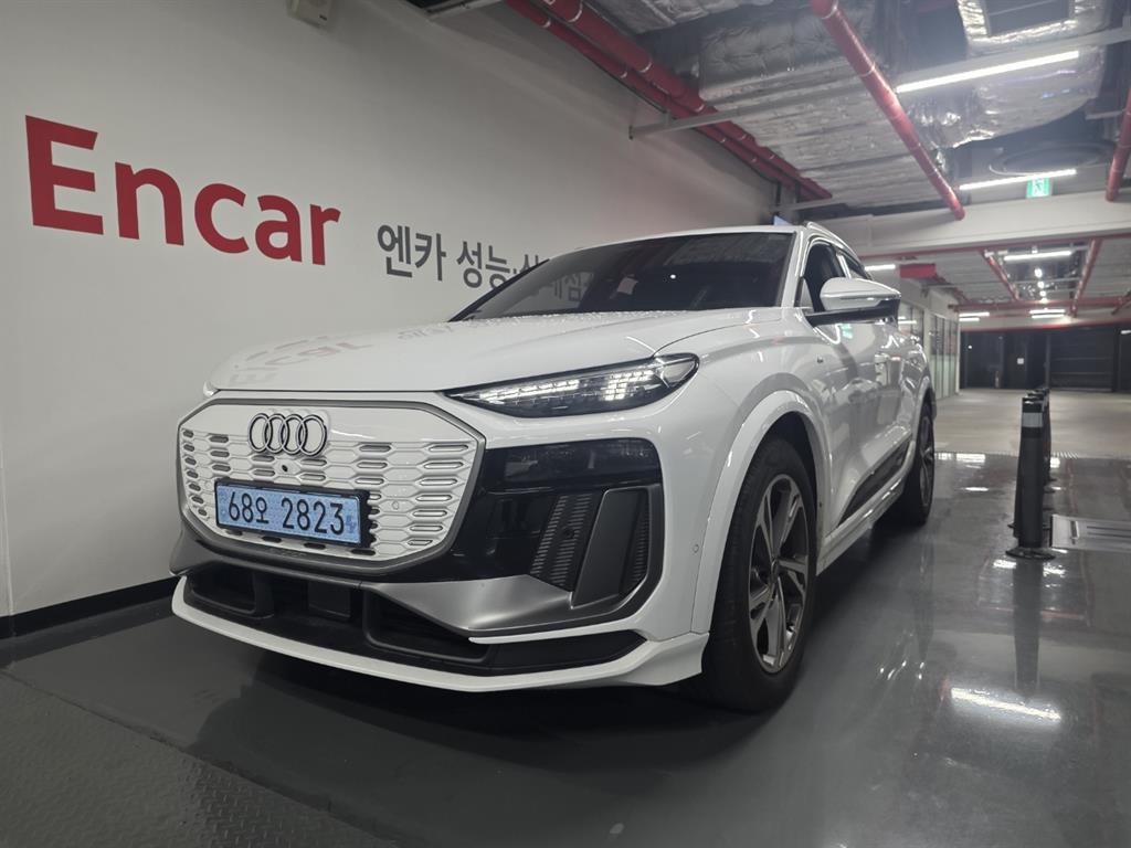 Audi Q6 e-tron Performance Premium