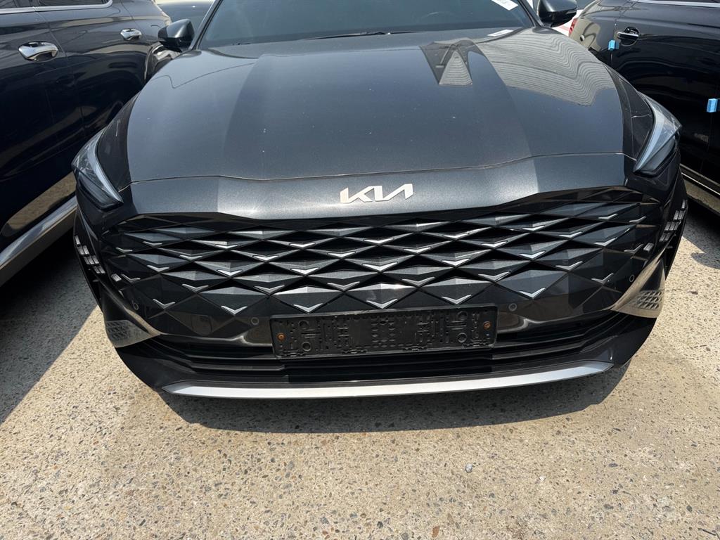 Kia K8 2.5 2WD Noblesse The Essential Light 2