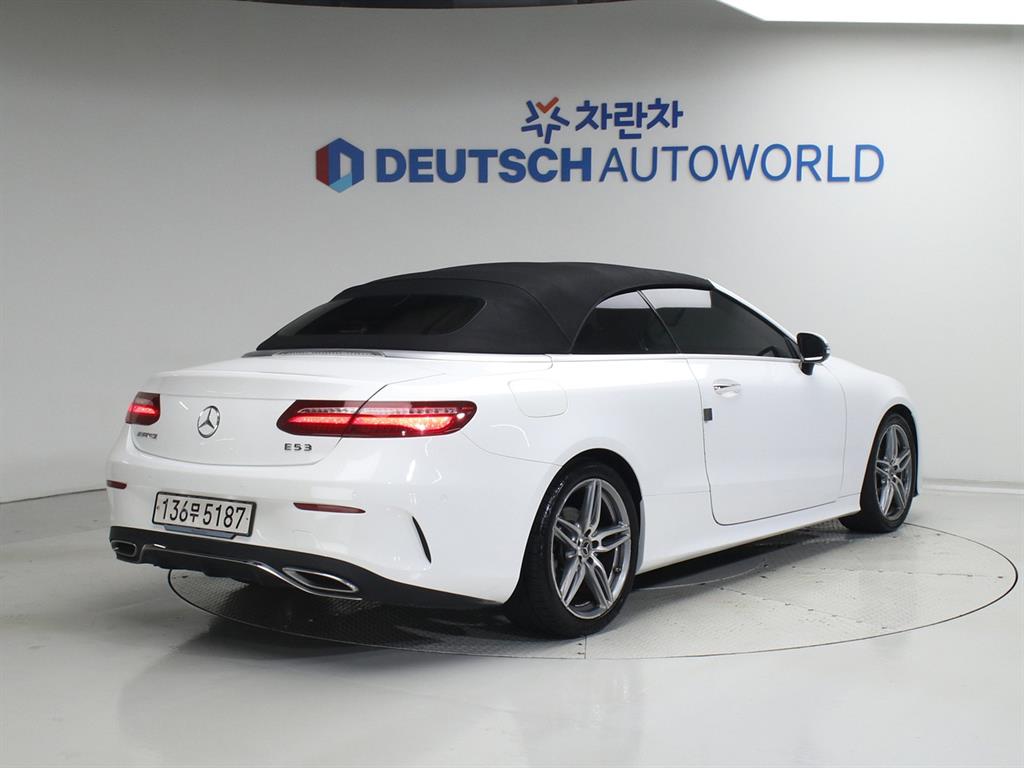 벤츠 E 클래스 E220d 카브리올레 사진 2/20