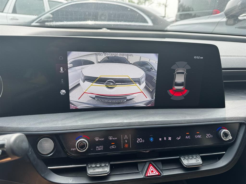Kia K8 2.5 2WD Noblesse The Essential Light 8