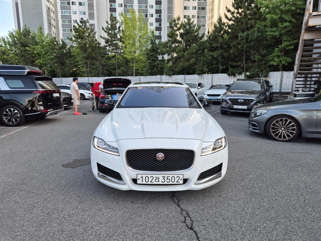 Jaguar XF 2.0D Portfolio AWD
