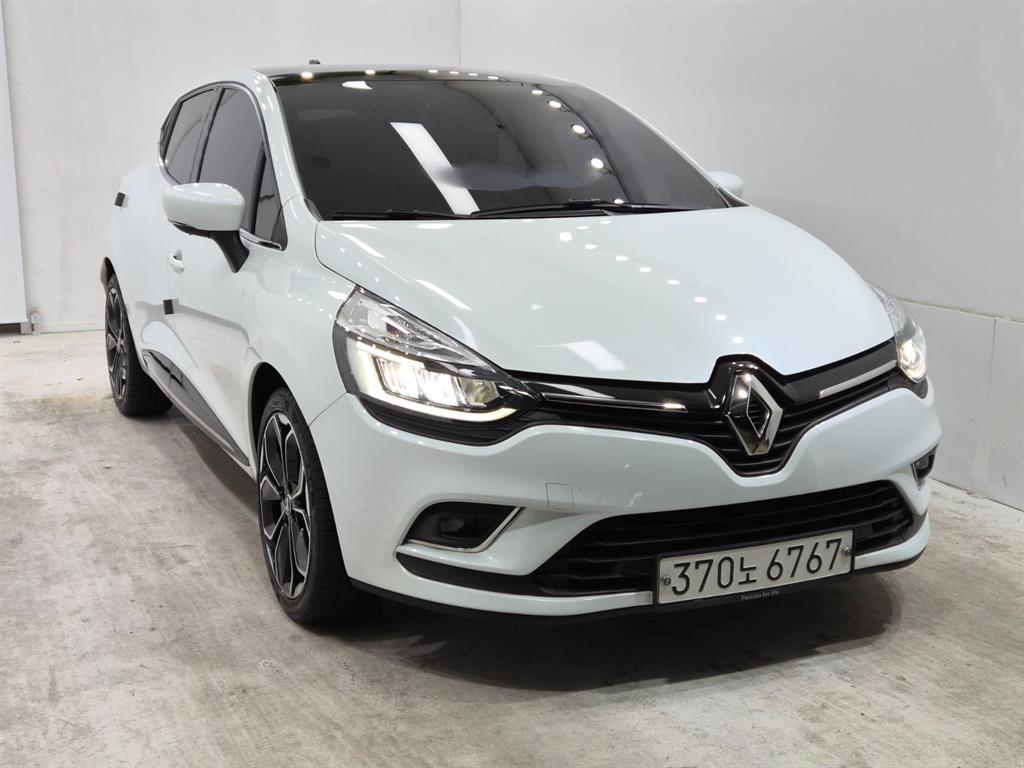 Renault Clio Intense Panoramic 3