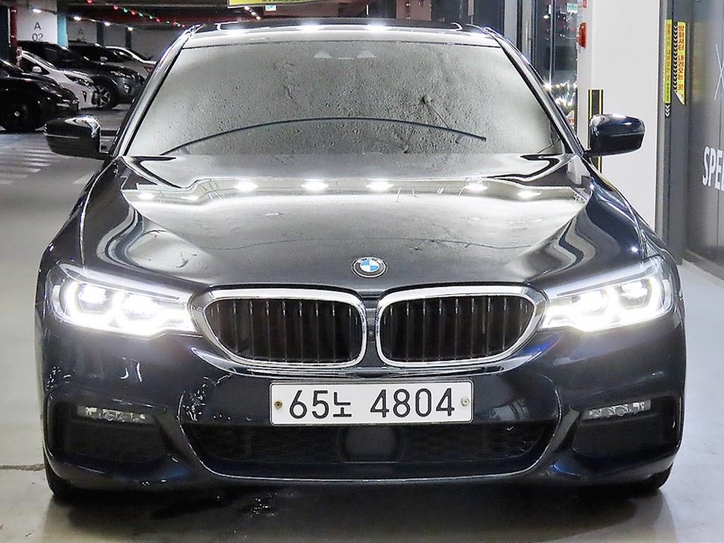 BMW 5시리즈 530i M 스포츠 플러스 사진