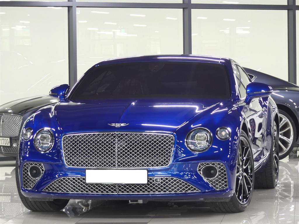 컨티넨탈 GT 3세대 4.0 V8 GT 2022년식
