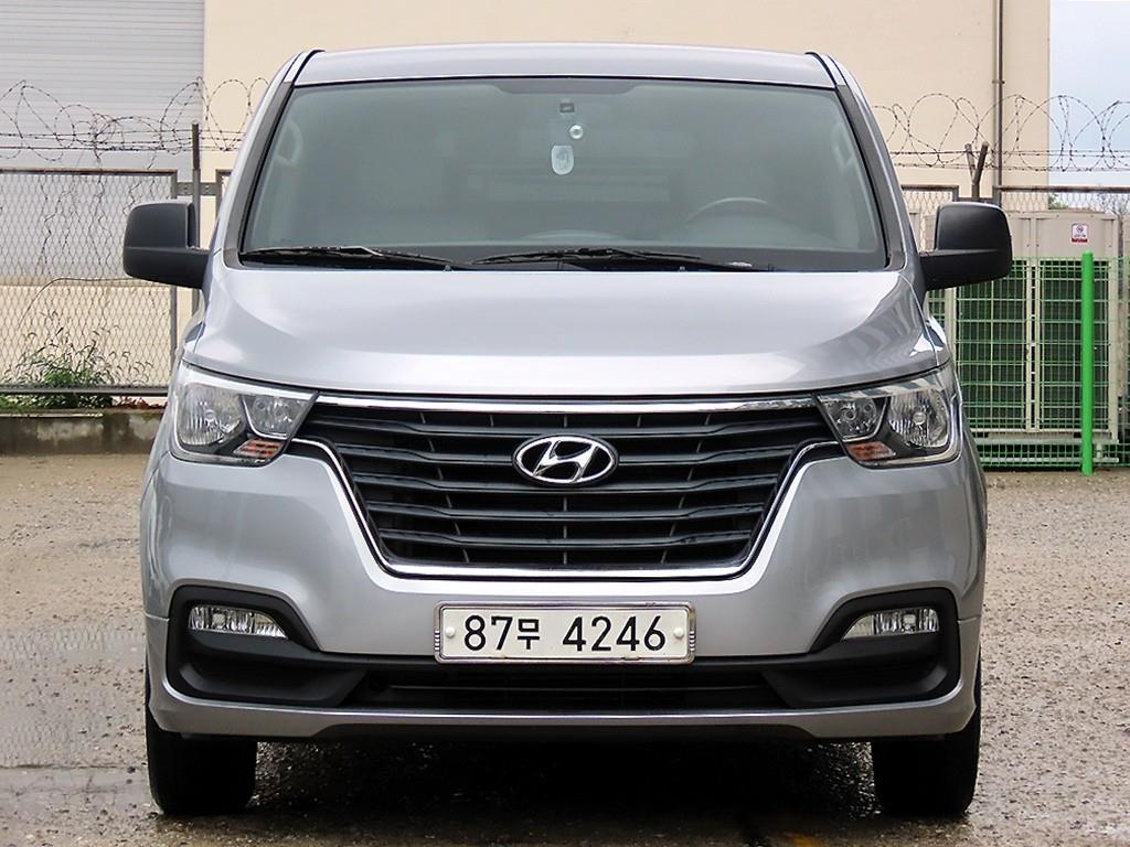 현대 스타렉스 2WD 밴 5인승 모던 사진
