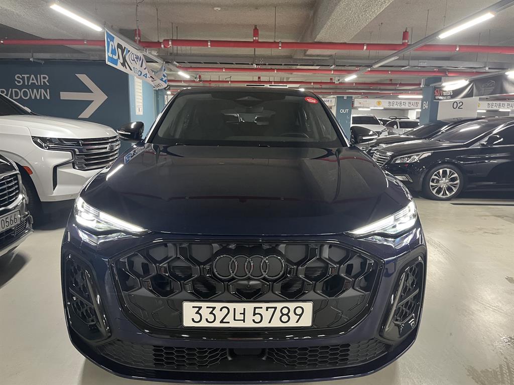 Q5 (80A) 스포트백 40 TFSI 콰트로 S-라인 2025년식
