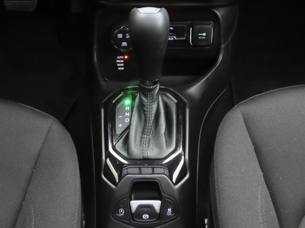지프 레니게이드 2.0 디젤 이글 에디션 AWD 사진