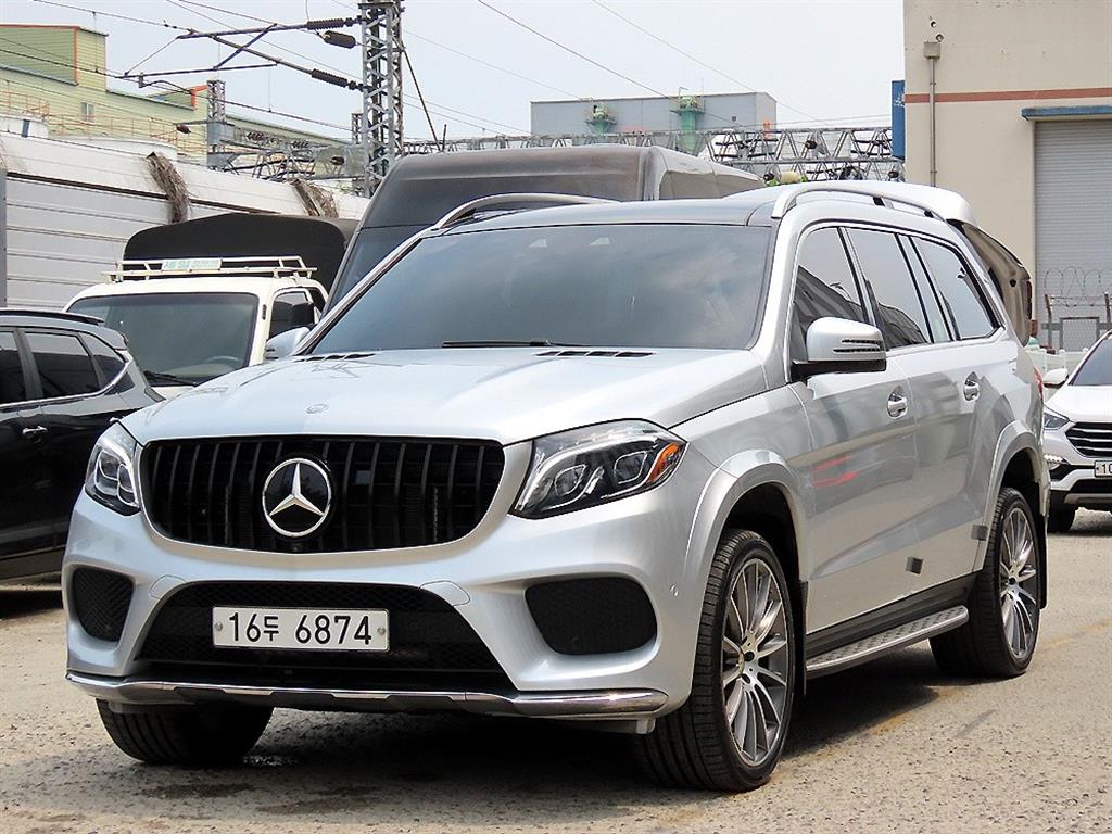 벤츠 GLS 클래스 GLS500 4MATIC 사진 2/20