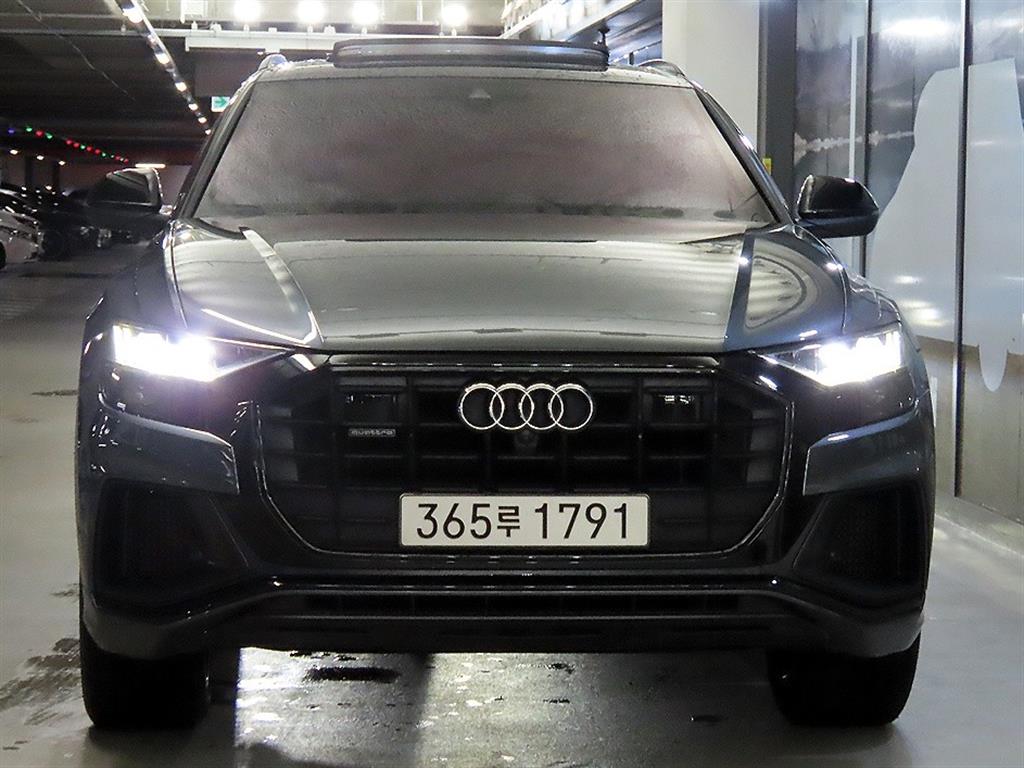 아우디 Q8 55 TFSI 콰트로 프리미엄 사진