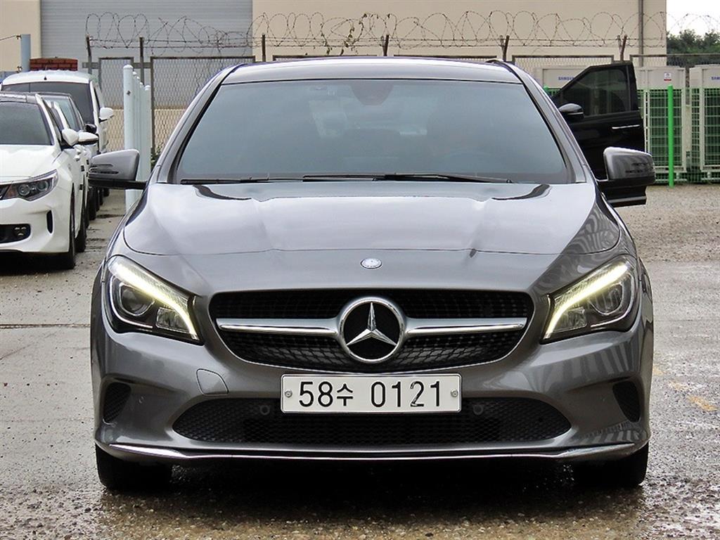 벤츠 CLA 클래스 CLA 250 4MATIC 사진