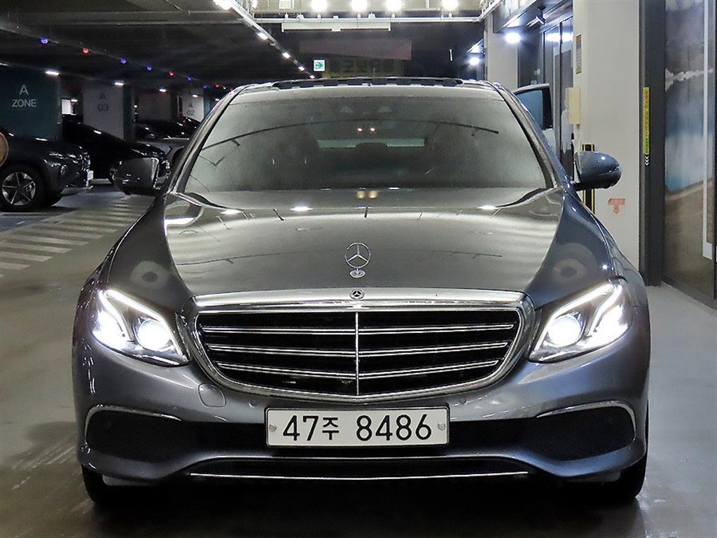 벤츠 E 클래스 E300 4MATIC 익스클루시브 사진