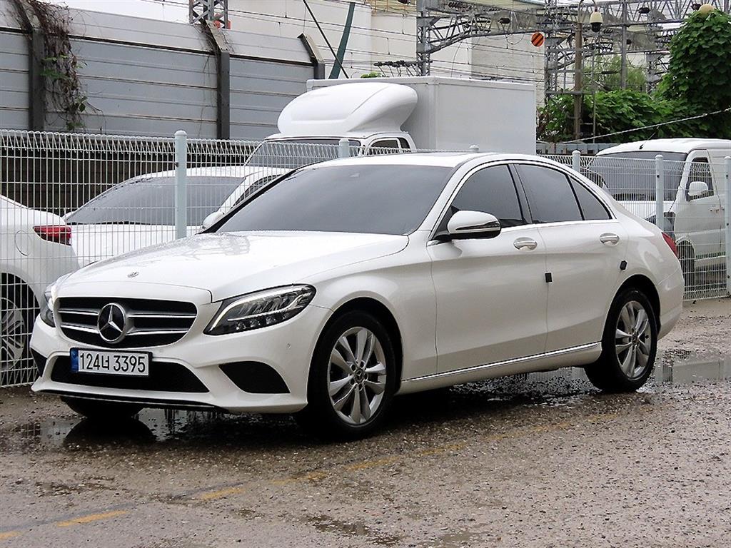 벤츠 C 클래스 C220 d 아방가르드 사진 2/20