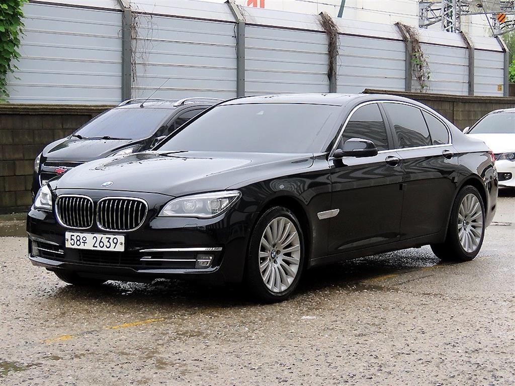 BMW 7시리즈 740 d xDrive 사진 2/20